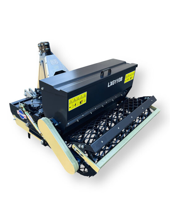 LXG-110B Fresatrice a Lame con Seminatrice e Rullo, Per Lavorazione del Terreno, Larghezza di lavoro ~ 110 cm. Profondità di lavoro ~ 20 cm. Per i Trattori da 25 CV. a 35 CV.Consegna in tutta Italia, Garanzia Inclusa!